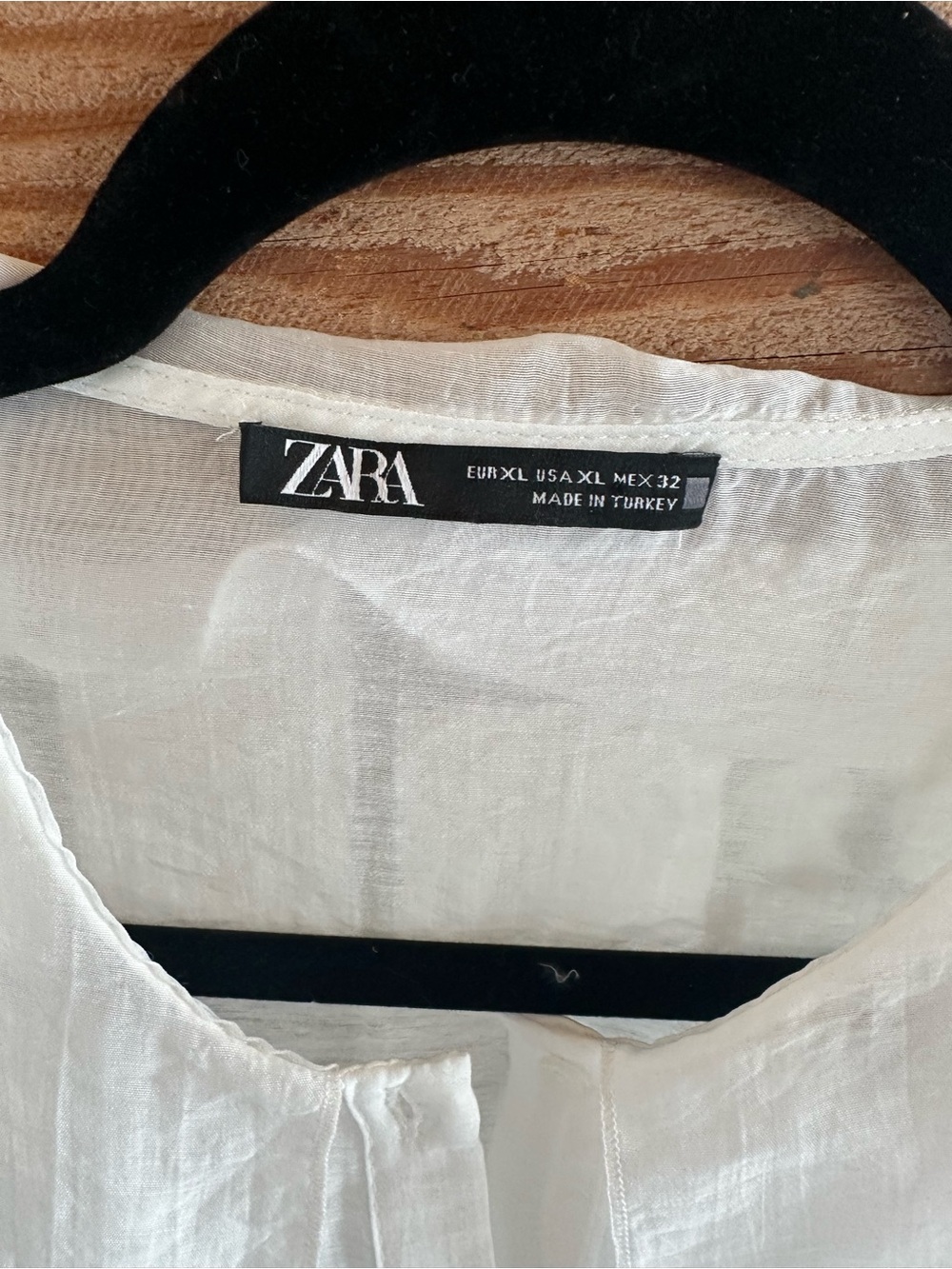 ZARA White Ruffle Sheer Blouse Size XL - Picture 2 of 3